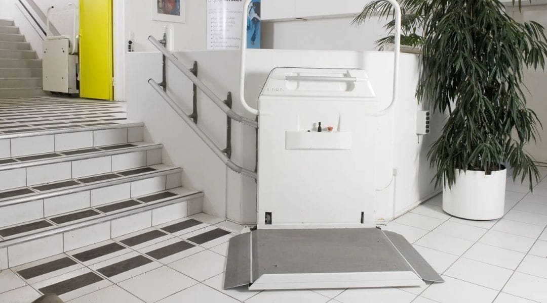 ความปลอดภัย และมาตรฐานของลิฟต์บันได