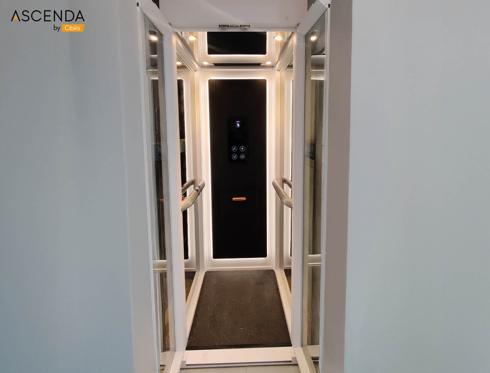Ascenda L 838 x 1490 Home lift